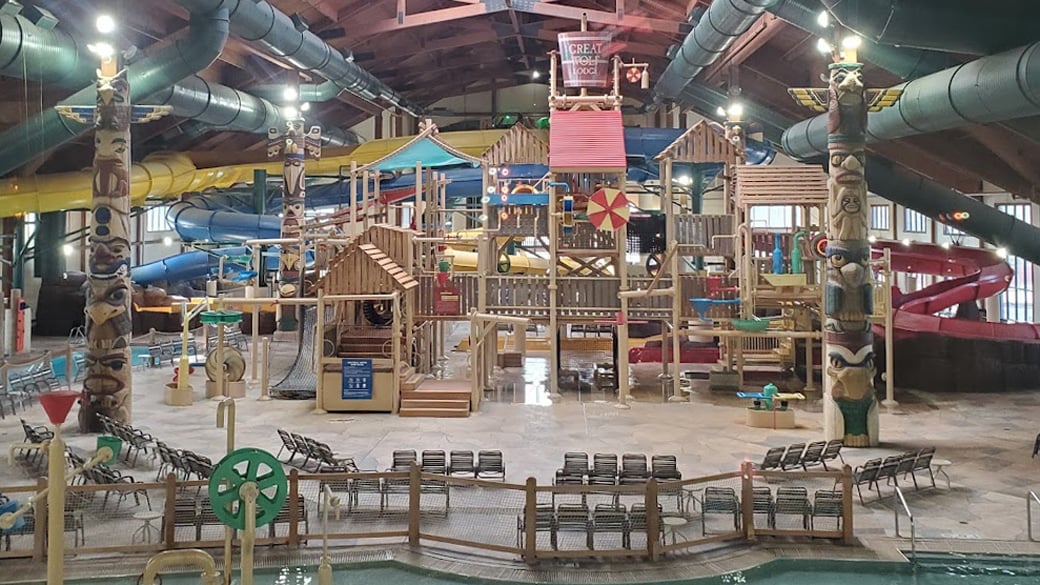 Indoor Water Park & Resort | Kansas City Resort | Great Wolf Lodge