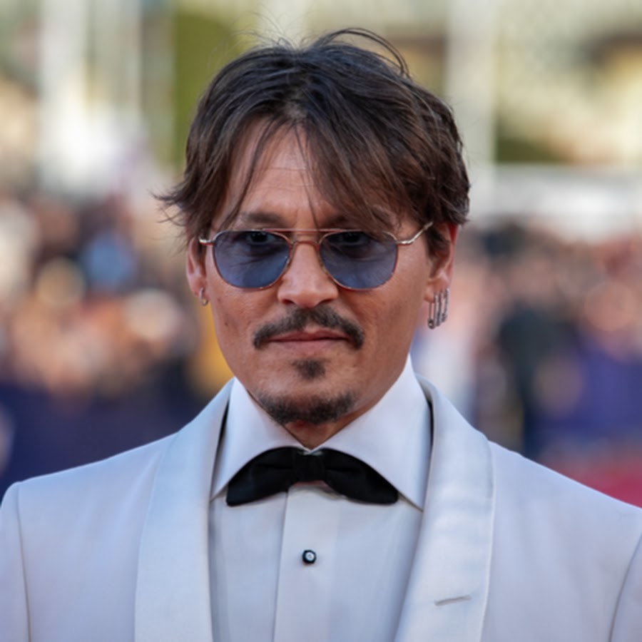 Amazon.de: Clip: Zeichnung Johnny Depp als Jack Sparrow ansehen ...