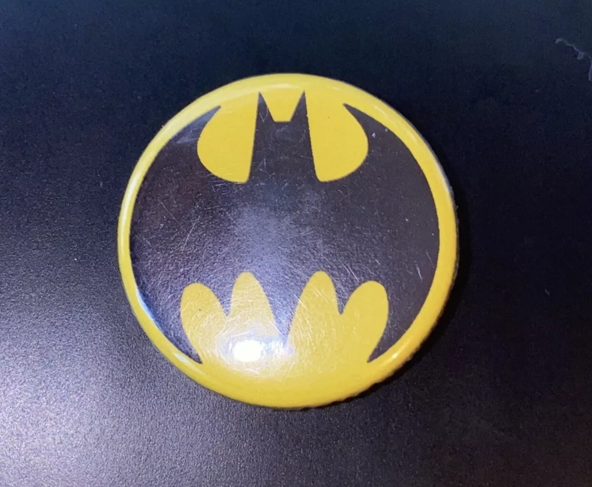 Batman Logo Brooch Pin Clip Dc Comics Badge (s15) Accessories 