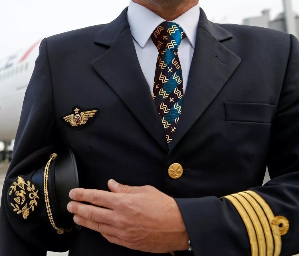 Pilot Tie Private Jet Green and Navy Blue with Aircraft and Chevrons ...