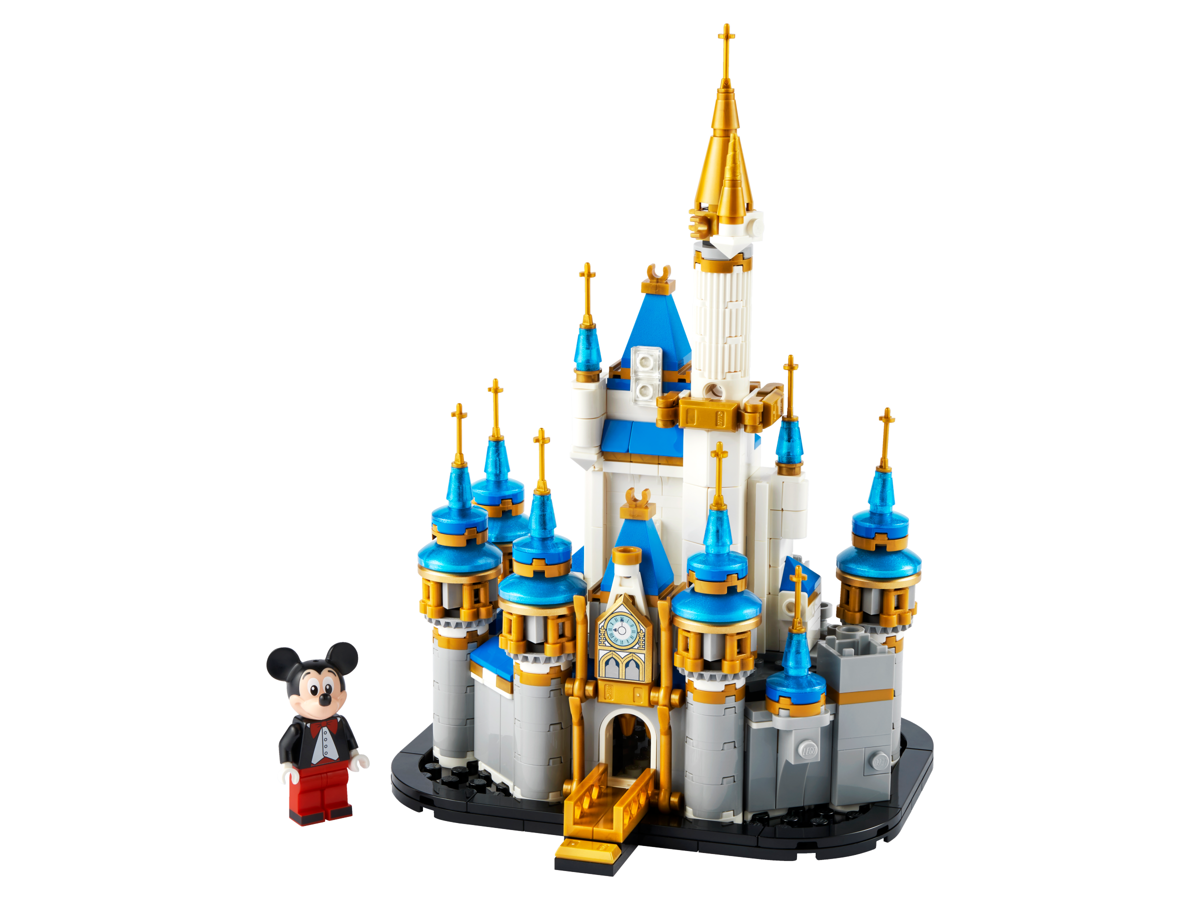 PRINCESS CASTLE - Disney castle with pink and blue bricks - Clip